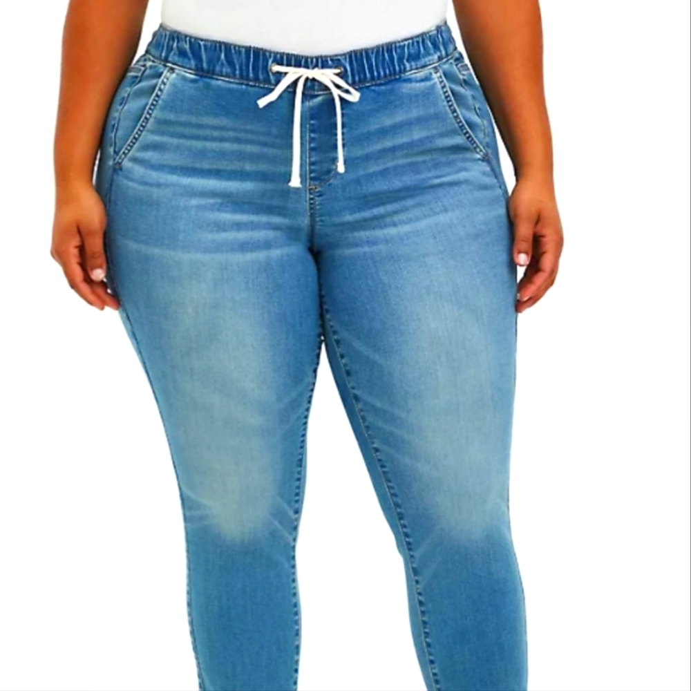 Torrid Pull-On Jeans